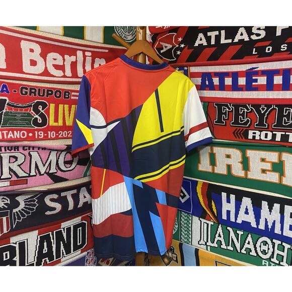 Arsenal | Men’s Large “2014 F.A Cup Final” Jersey - Picture 5 of 5